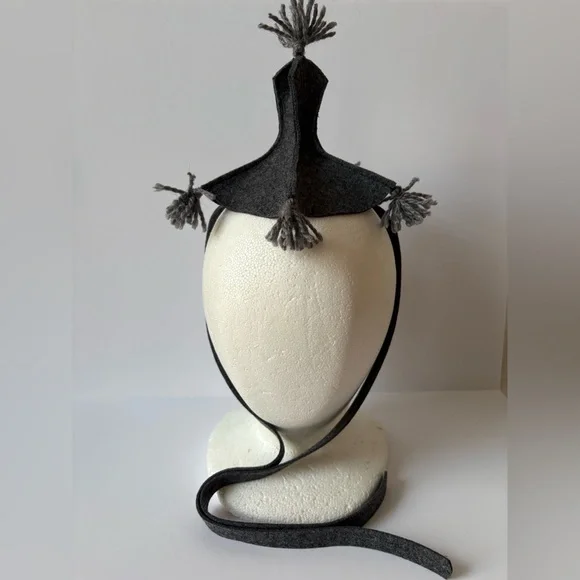 Handmade Gray wool felt fascinator hat - Picture 1 of 2